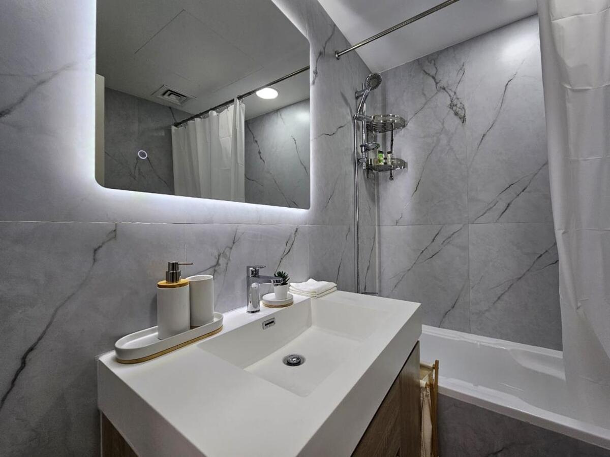 Luxury 1br By Marina Walk! Dubai